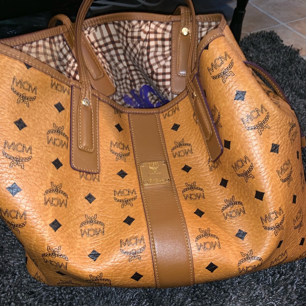 USED MCM BAG MEDIUM TOTE